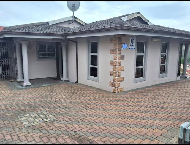 3 BEDROOM HOUSE FOR SALE IN SHALLCROSS